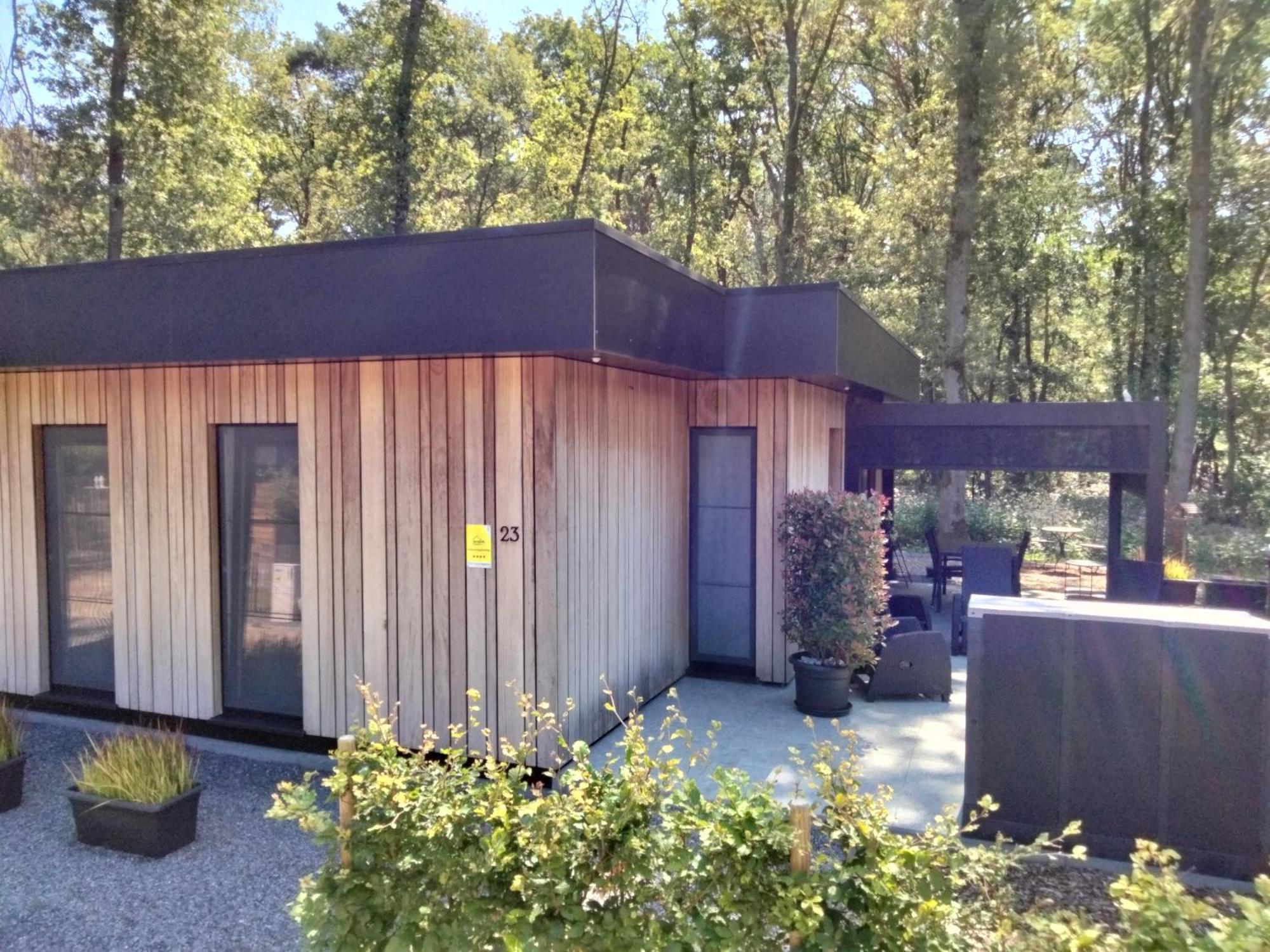 Theressa - Free Wifi En Netflix Zutendaal Buitenkant foto